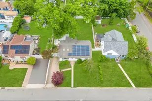 59 E Cedar St, Massapequa, NY 11758 - Photo 2