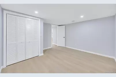 59 E Cedar Street, Massapequa, NY 11758 - Photo 18