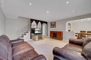 33 McKee St, Floral Park, NY 11001 - Photo 6