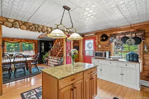 355 Woodland Ave, Manorville, NY 11949 - Photo 18