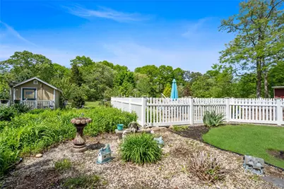 355 Woodland Avenue, Manorville, NY 11949 - Photo 36