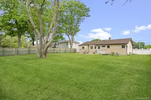 173 Loop Dr, Sayville, NY 11782 - Photo 22