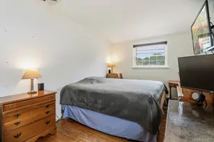 173 Loop Dr, Sayville, NY 11782 - Photo 16