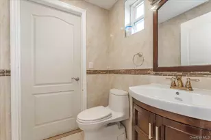 164 Jefferson St, Inwood, NY 11096 - Photo 14