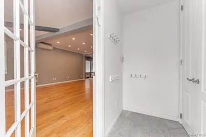164 Jefferson Street, Inwood, NY 11096 - Photo 2