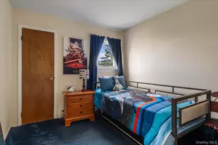 1221 3rd St, West Babylon, NY 11704 - Photo 10