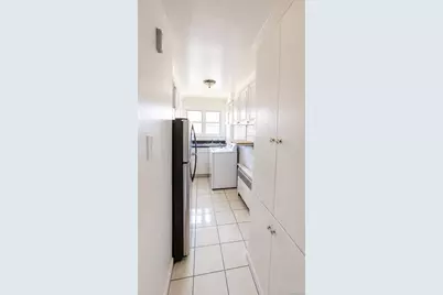 214-07B Hillside Ave #Unit B, Queens Village, NY 11427 - Photo 4