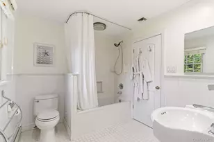 316 S Woods Rd, Woodbury, NY 11797 - Photo 30
