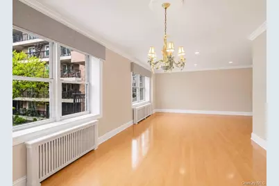 162-01 Powells Cove Boulevard #2G, Whitestone, NY 11357 - Photo 4