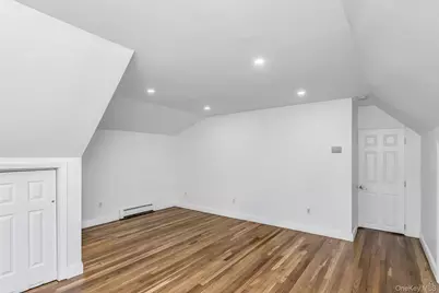 38 Fireplace Lane, Hicksville, NY 11801 - Photo 24