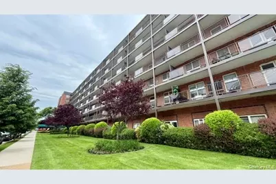20 Wendell Street #C39, Hempstead, NY 11550 - Photo 2