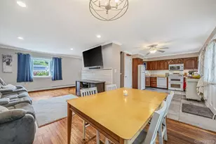 40 Mark Dr, Holbrook, NY 11741 - Photo 16
