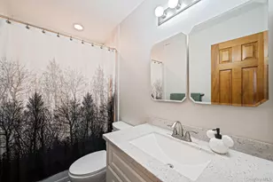 40 Mark Dr, Holbrook, NY 11741 - Photo 30