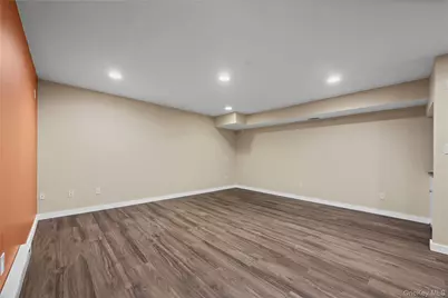 3050 Chen Court, Yorktown Heights, NY 10598 - Photo 36