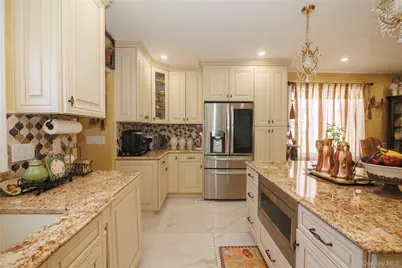 1715 Hering Avenue, Bronx, NY 10461 - Photo 4