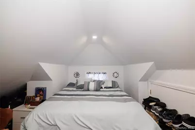 1715 Hering Avenue, Bronx, NY 10461 - Photo 24