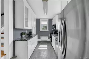 45 Mt Morris Ave, White Plains, NY 10604 - Photo 10
