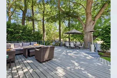161 Cow Neck Road, Port Washington, NY 11050 - Photo 28