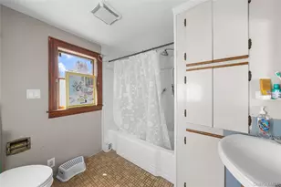53 Valentine St, Glen Cove, NY 11542 - Photo 14