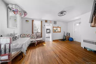 53 Valentine St, Glen Cove, NY 11542 - Photo 8