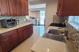 33-34 172nd St, Flushing, NY 11358 - Photo 10