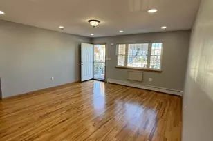 124-08 94th Ave, Richmond Hill, NY 11419 - Photo 4
