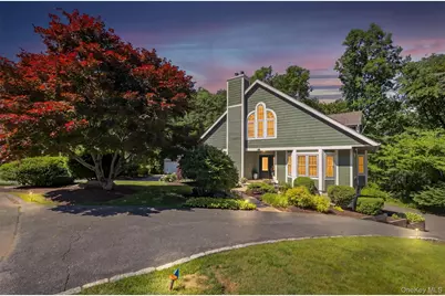 40 Nottingham Way, Mahopac, NY 10541 - Photo 2