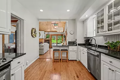 86 Lenox Avenue, Bronxville, NY 10708 - Photo 10