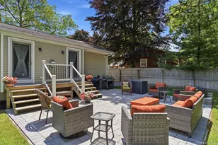 1 Camelot Ln, Saint James, NY 11780 - Photo 26