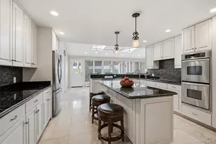 23 Wildwood Ln, Greenvale, NY 11548 - Photo 10
