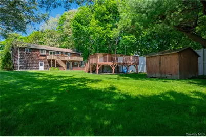 251 Bainbridge Avenue, Thornwood, NY 10594 - Photo 32