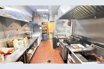 [Address not provided], Forest Hills, NY 11375 - Photo 16