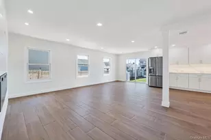 66 Lighthouse Rd, Babylon, NY 11702 - Photo 18