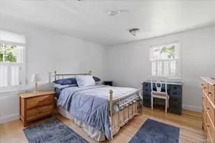 200 Van Buren St, Centerport, NY 11721 - Photo 18