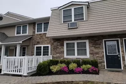 323 Terrace Road #T08-323, Bayport, NY 11705 - Photo 2