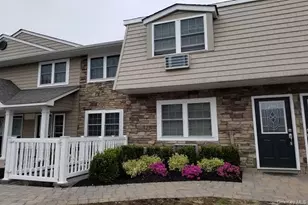 323 Terrace Rd, Bayport, NY 11705 - Photo 2
