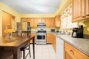 2459 Lodovick Ave, Bronx, NY 10469 - Photo 4