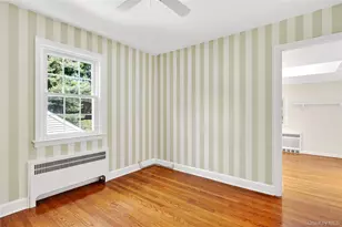 25 Carlton St, Malverne, NY 11565 - Photo 20