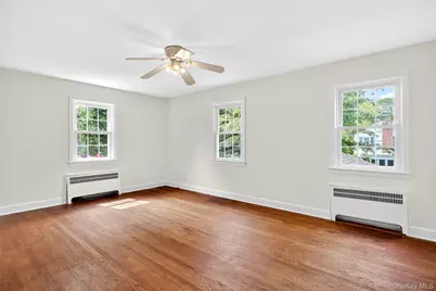 25 Carlton Street, Malverne, NY 11565 - Photo 16