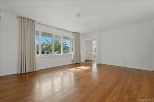 61 Hunter Ln, Hicksville, NY 11801 - Photo 6