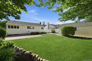61 Hunter Ln, Hicksville, NY 11801 - Photo 30