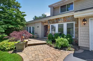 49 Annandale Rd, Commack, NY 11725 - Photo 4