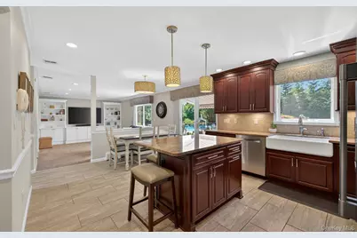 49 Annandale Road, Commack, NY 11725 - Photo 18