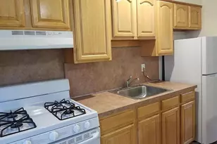 138-19 Caney Ln, Rosedale, NY 11422 - Photo 4