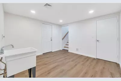 46 Jamaica Avenue, Wyandanch, NY 11798 - Photo 26