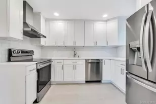 46 Jamaica Ave, Wyandanch, NY 11798 - Photo 14