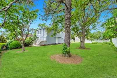 46 Jamaica Avenue, Wyandanch, NY 11798 - Photo 4
