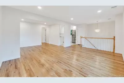 46 Jamaica Avenue, Wyandanch, NY 11798 - Photo 8