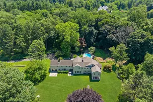 9 Oregon Rd, Bedford Corners, NY 10549 - Photo 2
