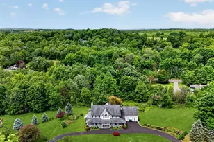 2 Melissa Ln, Washingtonville, NY 10992 - Photo 2